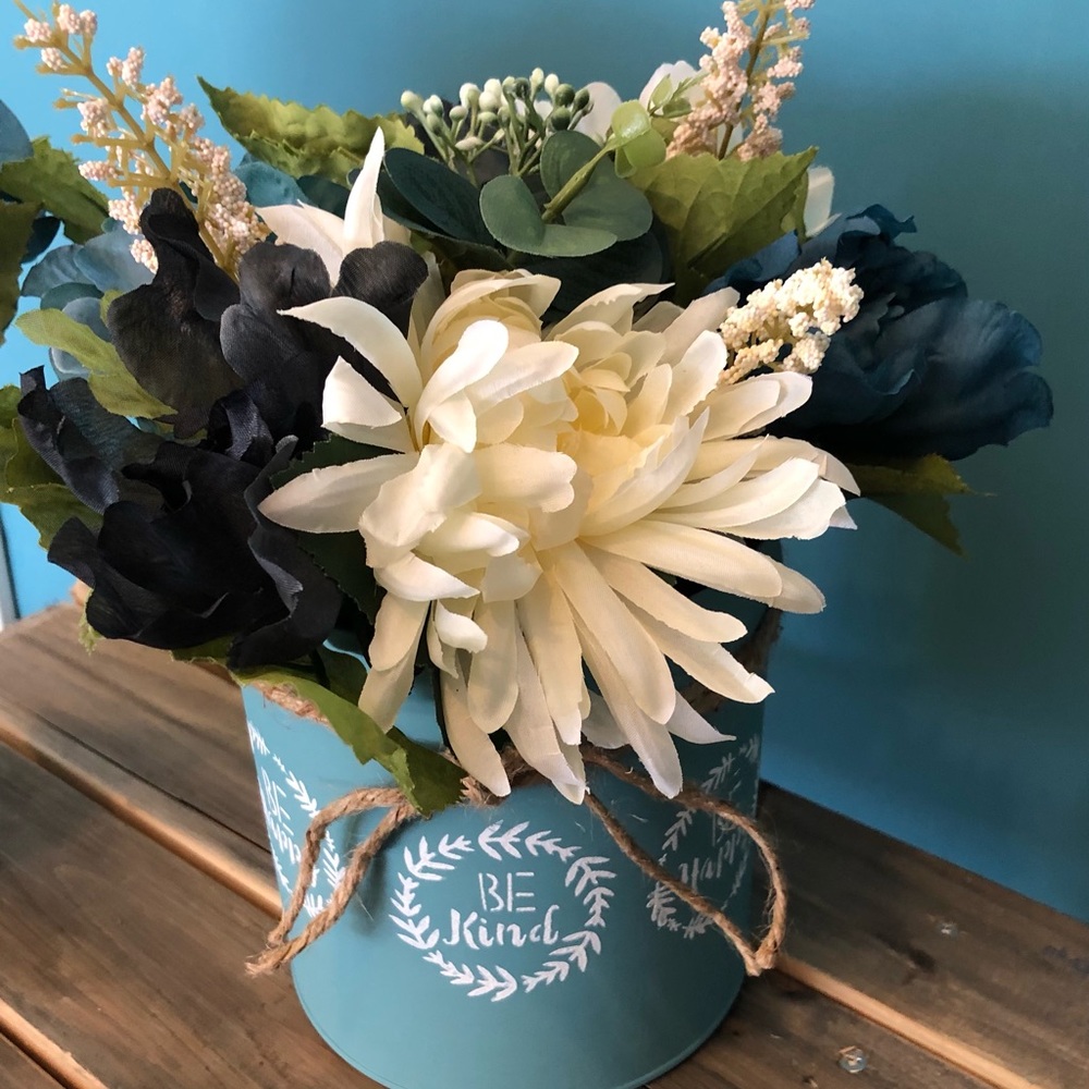 Rustic Tin Vase with faux flowers